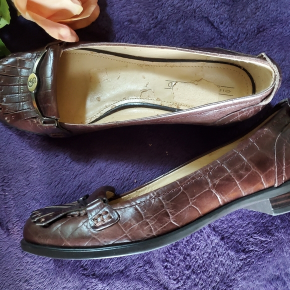 Circa by Joan and David Womens Sz 6.5 Soft Brown Leather Signature Loafers F-185 - Picture 10 of 12